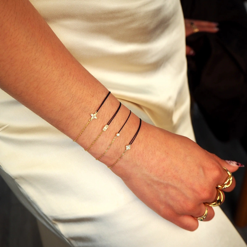 Bracelet cordon trèfle rouge plaqué or - Pomme Cannelle