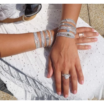 Bracelet multi-tours plume gravée gris clair - Doriane bijoux