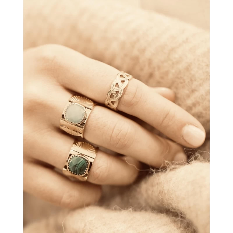 Bague éventail précieux en acier jaune et onyx - Zag Bijoux Bague éventail précieux en acier jaune et onyx - Zag Bijoux
