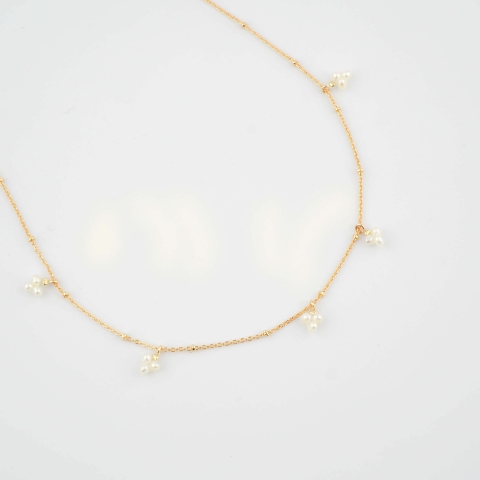 Collier grappe perle plaqué or - Pomme Cannelle