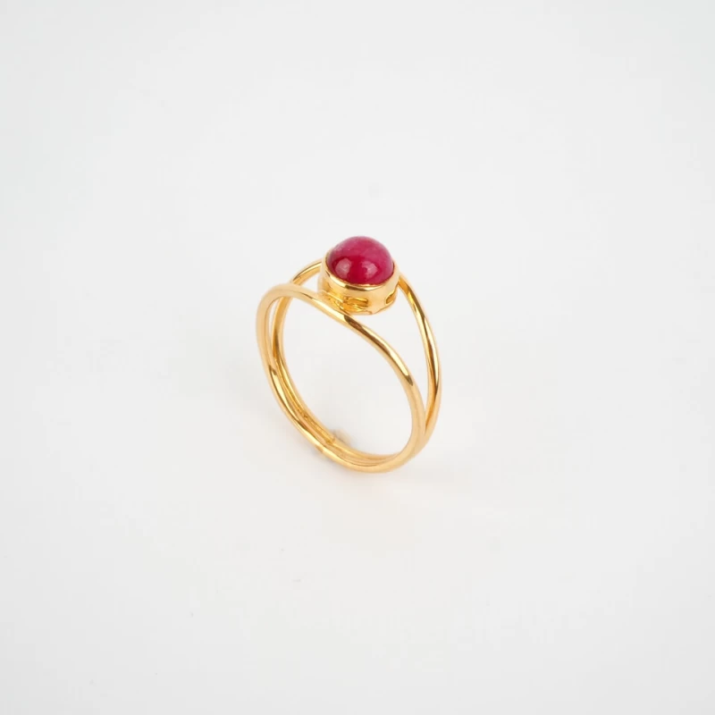 Clara rubis gold ring - LuckyTeam