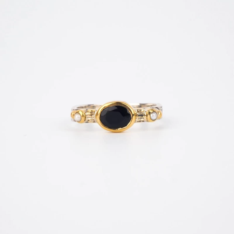 Ethnic chic black onyx small silver ring - Canyon Ethnic chic black onyx small silver ring - Canyon