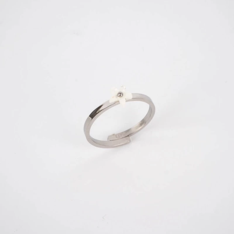 Pearly flower ring steel - Zag Bijoux Pearly flower ring steel - Zag Bijoux