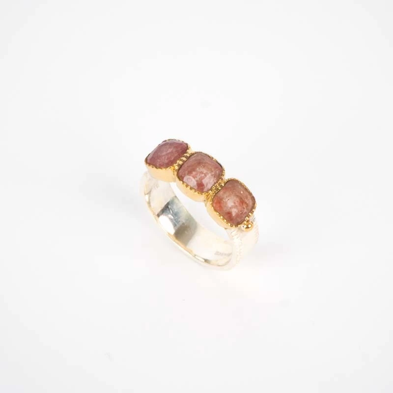 Uma strawberry ethnic ring in silver - Canyon