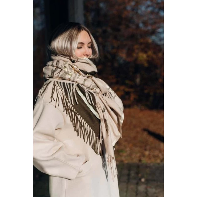 Élise beige and khaki scarf...