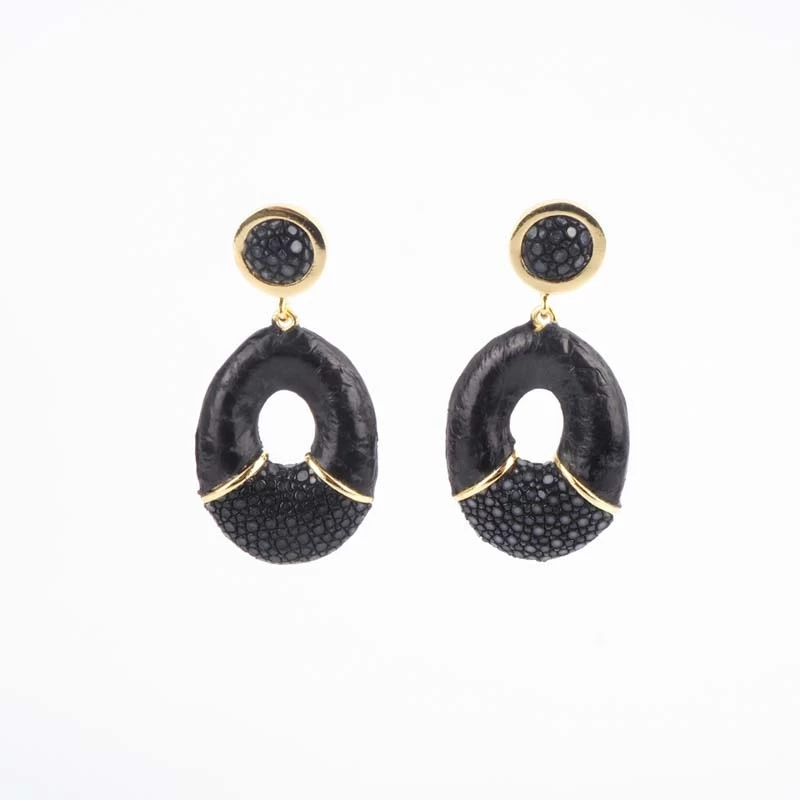 Black cocktail sapphira earrings - Barong Barong