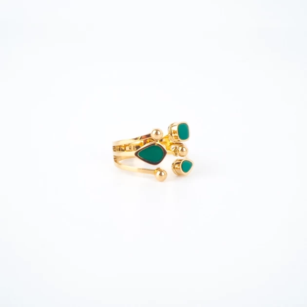 Janelle Malachite ring in...