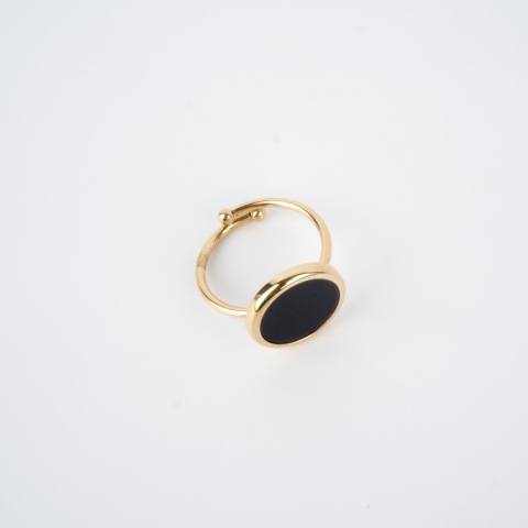 Bague Laora Onyx noir en acier inoxydable doré - Zag bijoux