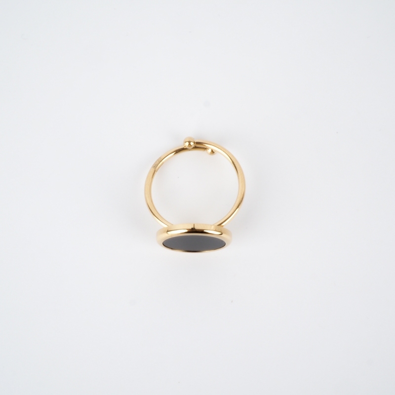Laora Black Onyx ring in gold stainless steel - Zag bijoux