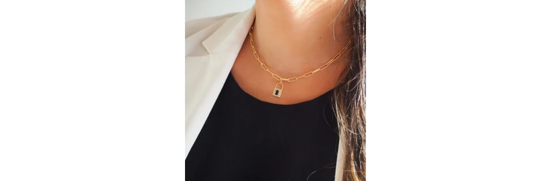 Gold Necklaces for Women | Women's jewellery.