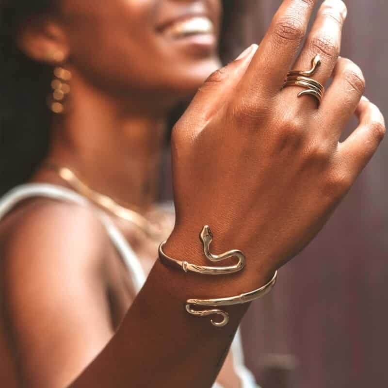 Gold bracelet for women - Costume jewelry