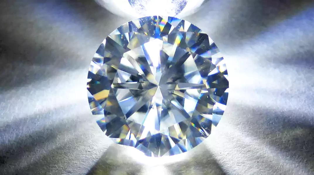 Comment est fabriqué le diamant de synthèse ?